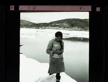 Inuit woman and child, British East Greenland expedition 1935-36