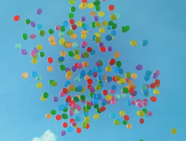 A sky full of balloons. 