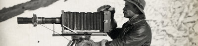 Image of Herbert Ponting and telephoto apparatus