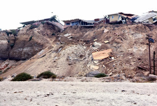 A landslide in San Clemente, 1966 