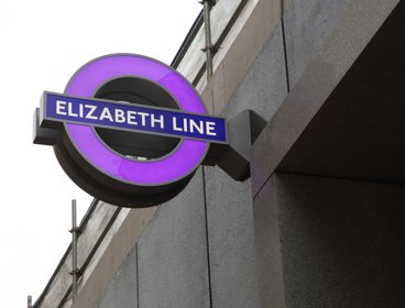 Elizabeth line sign