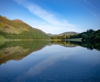 A view over a body of water in the Lake District