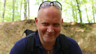 Headshot of Dr Matthias Hammer.